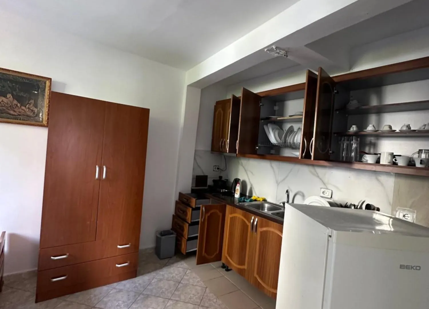 Tony Home Borsh Albania